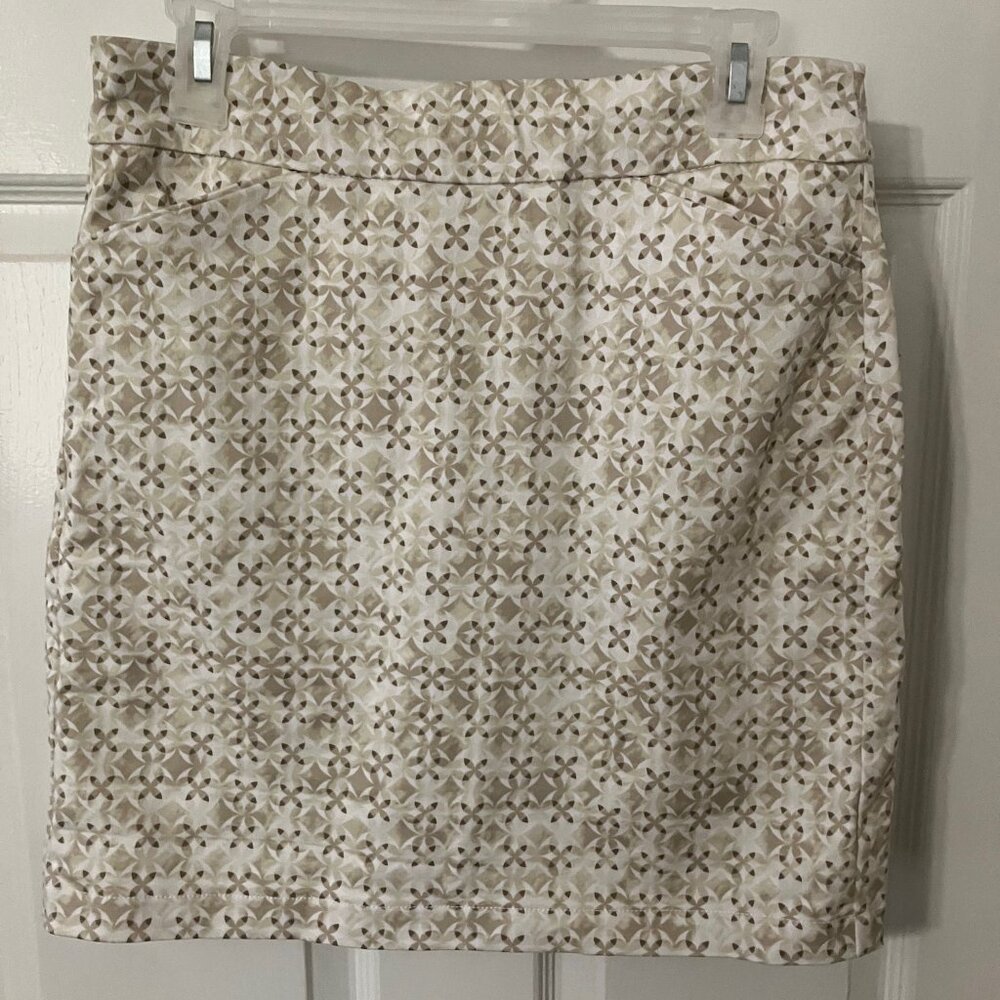 Athleisure skort size 6 Croft and Barrow